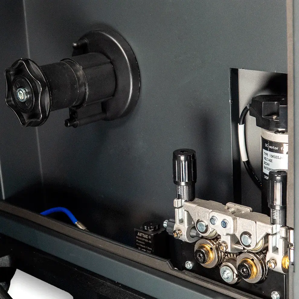 Laser-_1---innen.webp